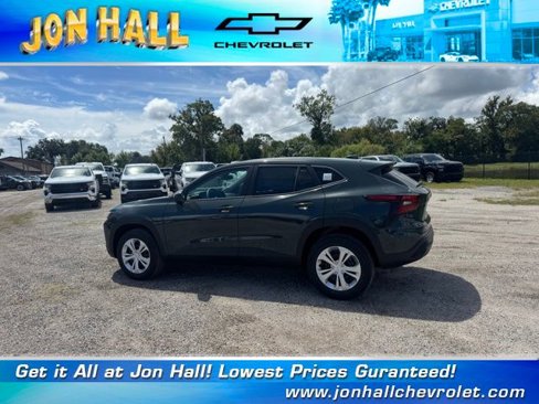 New 2025 Chevrolet Trax LS w/ Driver Confidence Package image 5