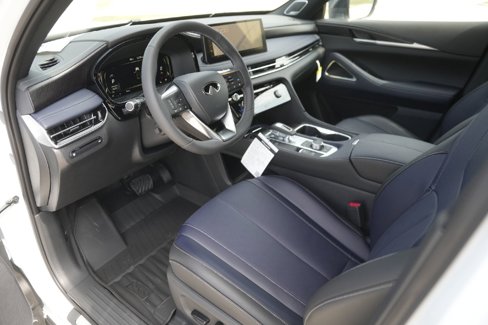 New 2026 INFINITI QX60 Luxe w/ Dark Cargo Package image 6