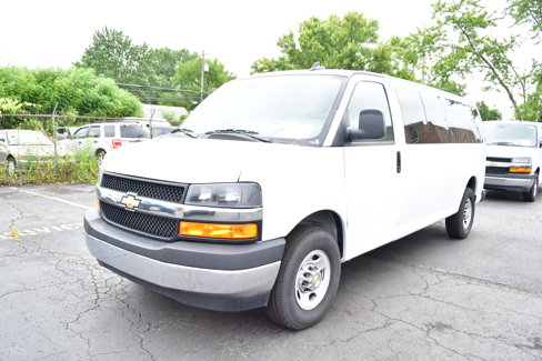 Used 2024 Chevrolet Express 3500 LT w/ LT Preferred Equipment Group image 4