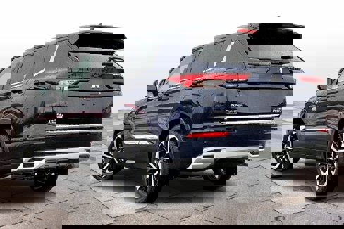 New 2025 Mitsubishi Outlander SE image 3