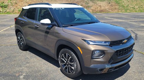 Used 2021 Chevrolet TrailBlazer ACTIV w/ Convenience Package image 2
