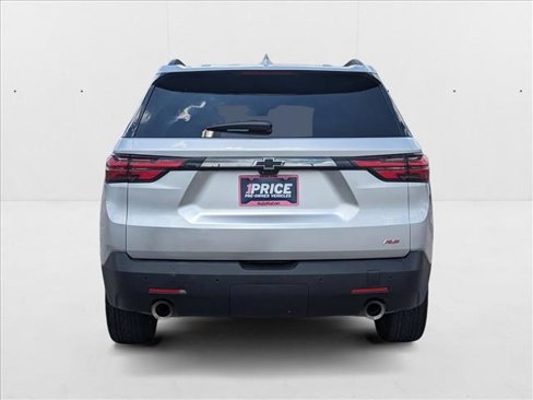 Used 2022 Chevrolet Traverse RS image 7