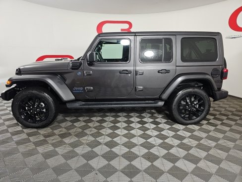 New 2025 Jeep Wrangler Unlimited Sahara image 4