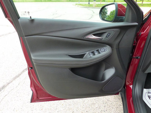 Used 2025 Buick Encore GX Preferred image 18