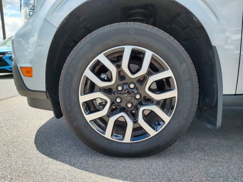 Used 2024 Ford Maverick Lariat w/ 4K Tow Package image 11