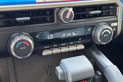 New 2025 Toyota Tacoma TRD Off-Road image 19