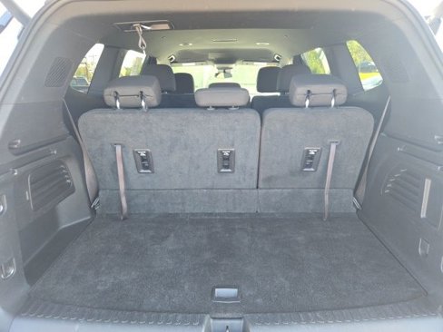 Used 2025 GMC Acadia Elevation image 40