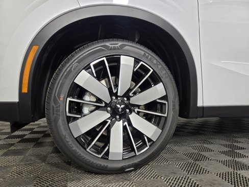 New 2025 Mitsubishi Outlander SE image 33