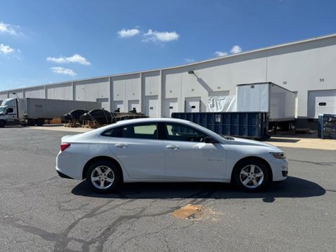 Used 2023 Chevrolet Malibu LS image 5