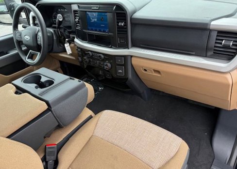 New 2025 Ford F250 XLT w/ F-250 >10K GVWR Package image 12