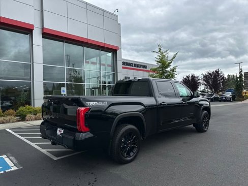 New 2025 Toyota Tundra Limited image 3