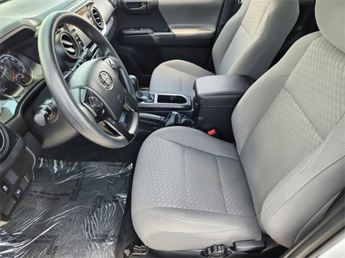 Used 2022 Toyota Tacoma SR image 12