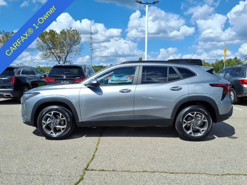 Used 2025 Chevrolet Trax LT image 8