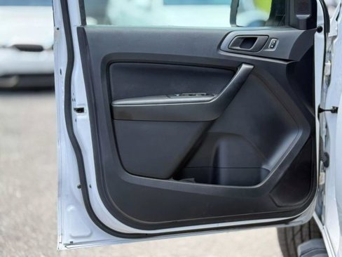 Used 2020 Ford Ranger XL w/ Equipment Group 101A Mid image 9