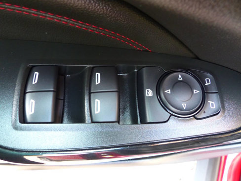 Used 2025 Chevrolet Trax RS w/ Sunroof Package image 21