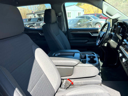 Used 2023 GMC Sierra 1500 SLE image 11