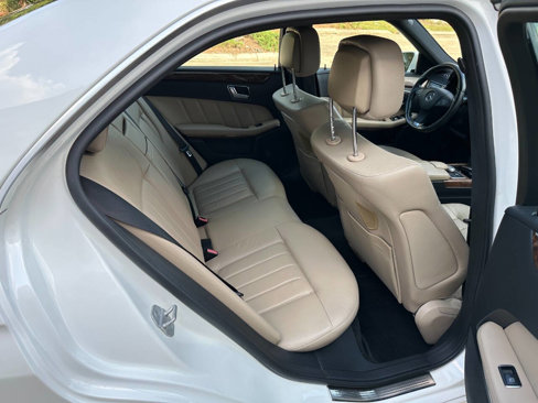 Used 2011 Mercedes-Benz E 550 Sedan image 23