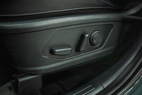 Used 2025 Kia Sorento EX image 15