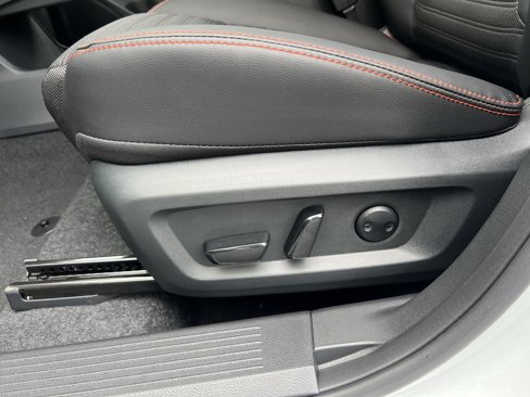 New 2026 Nissan Rogue SV image 12