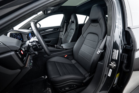 Certified 2025 Porsche Panamera Turbo image 5