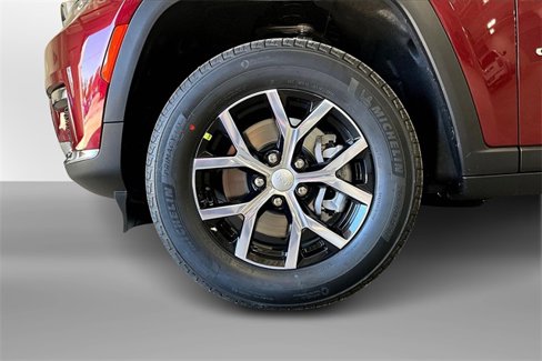 New 2025 Jeep Grand Cherokee L Limited image 11