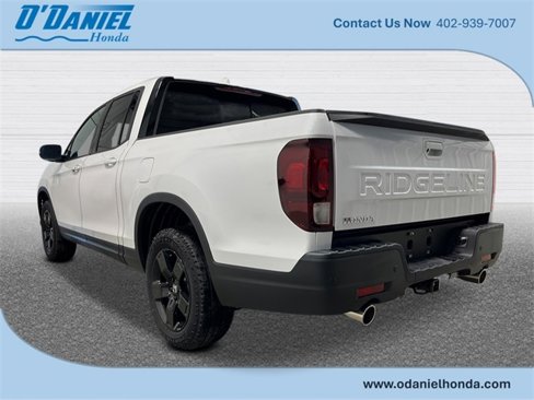 New 2026 Honda Ridgeline Black Edition image 3