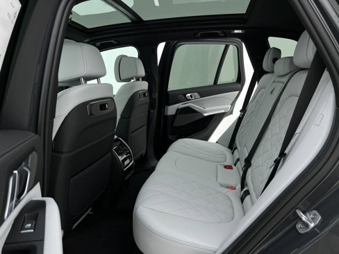 New 2026 BMW X5 xDrive40i w/ M Sport Package image 11