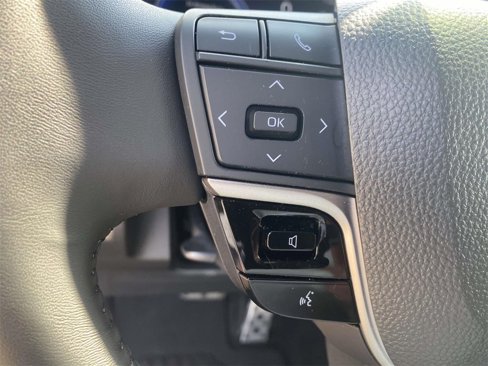 Used 2025 Toyota Camry XSE image 32