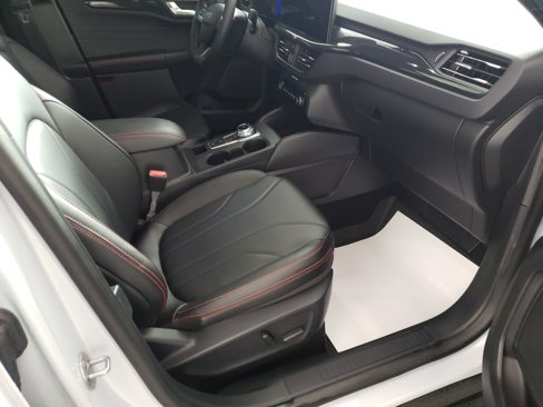 Used 2025 Ford Escape ST-Line Elite w/ Premium Technology Package image 14