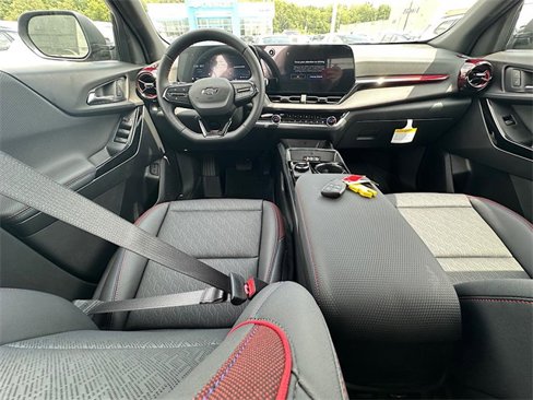 New 2026 Chevrolet Equinox RS w/ LPO, Floor Liner Package image 15