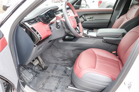 Used 2025 Land Rover Range Rover Sport Dynamic SE image 21