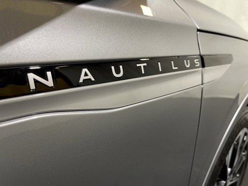 Used 2024 Lincoln Nautilus Reserve w/ Equipment Group 203A image 29