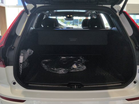 New 2026 Volvo XC60 B5 Ultra w/ Climate Package image 24