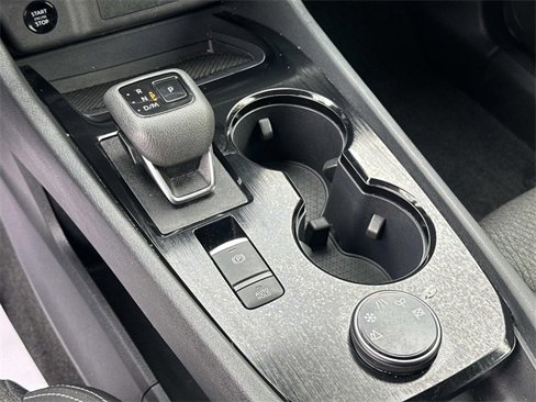 Used 2024 Nissan Rogue SV image 23