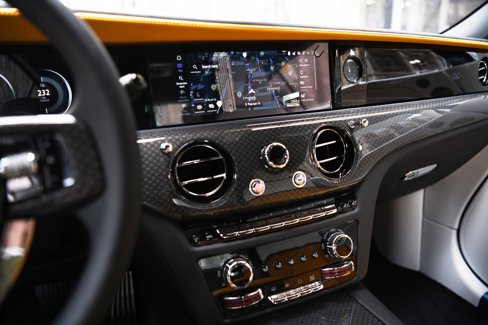 New 2025 Rolls-Royce Spectre Black Badge image 17