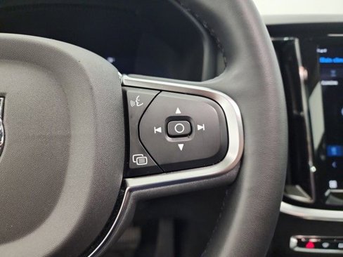 Used 2024 Volvo S60 B5 Core image 23