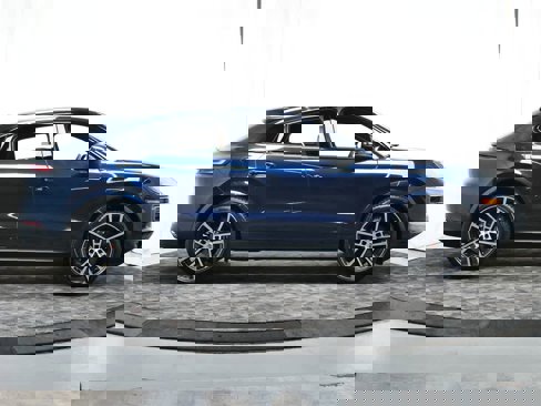 New 2025 Porsche Cayenne Coupe image 6