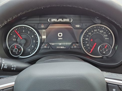 New 2026 RAM 1500 4x4 Crew Cab image 19