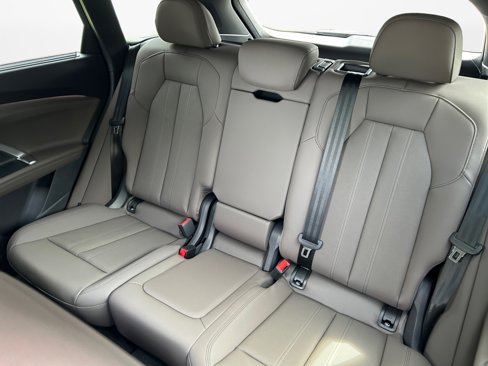 New 2025 Audi Q5 Premium Plus image 12