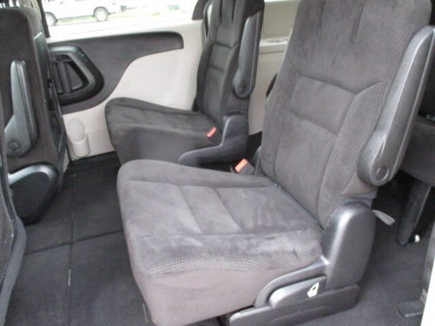 Used 2016 Dodge Grand Caravan SE w/ Quick Order Package 29E SE image 20