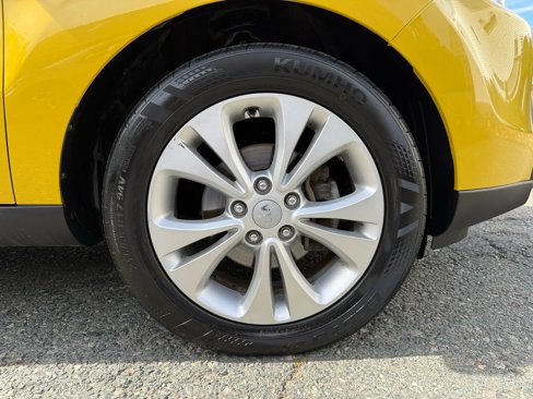 Used 2014 Kia Soul + image 9