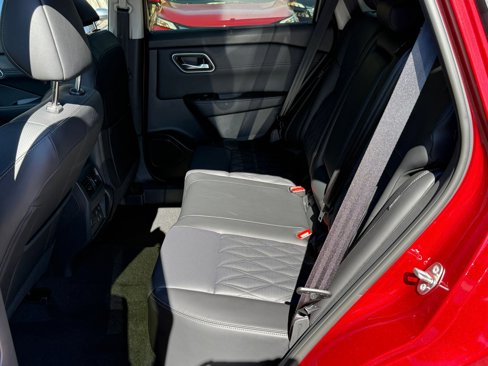 New 2026 Nissan Rogue Platinum w/ Platinum Premium Package image 16