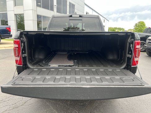 Used 2021 RAM 1500 Limited image 5