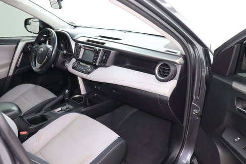 Used 2016 Toyota RAV4 XLE image 16