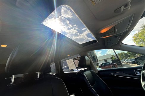 Used 2019 INFINITI QX60 Luxe w/ Essential Package image 19