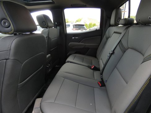 New 2026 Chevrolet Colorado ZR2 w/ Technology Package image 13