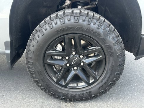 Certified 2024 Chevrolet Silverado 1500 Custom Trail Boss w/ LPO, Dark Essentials Package image 13