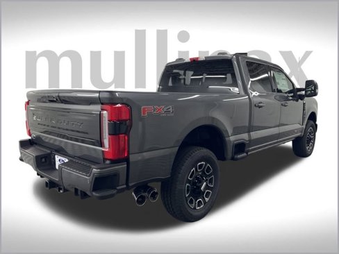 New 2026 Ford F250 Platinum image 3