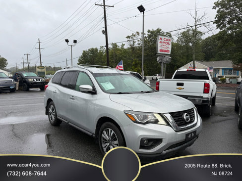 Used 2020 Nissan Pathfinder SL image 1