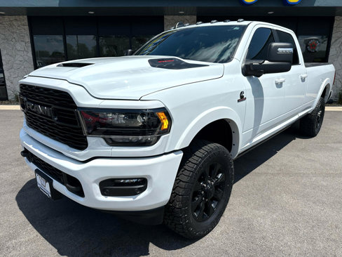 Used 2023 RAM 2500 Limited image 9